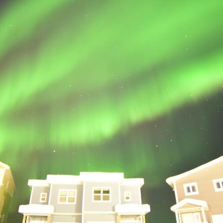 Aurora Deluxe Guest House Yellowknife Zewnętrze zdjęcie